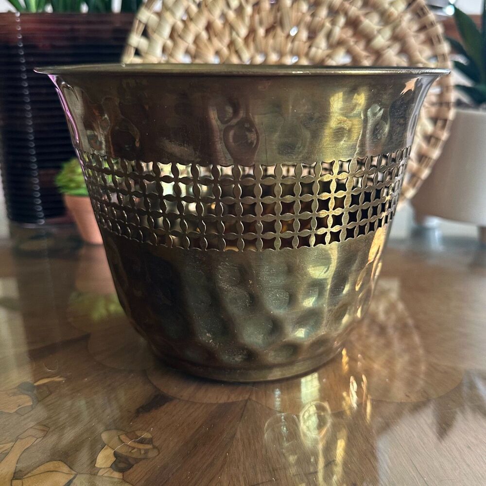 Vintage Hammered Brass Reticulated Planter Cachepot, MCM Decorative Storage - Picture 7 of 11